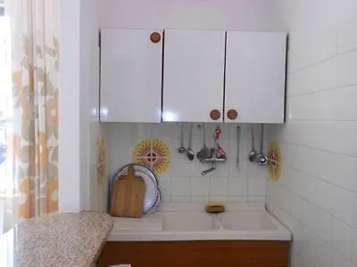 Apartment Emilia 1